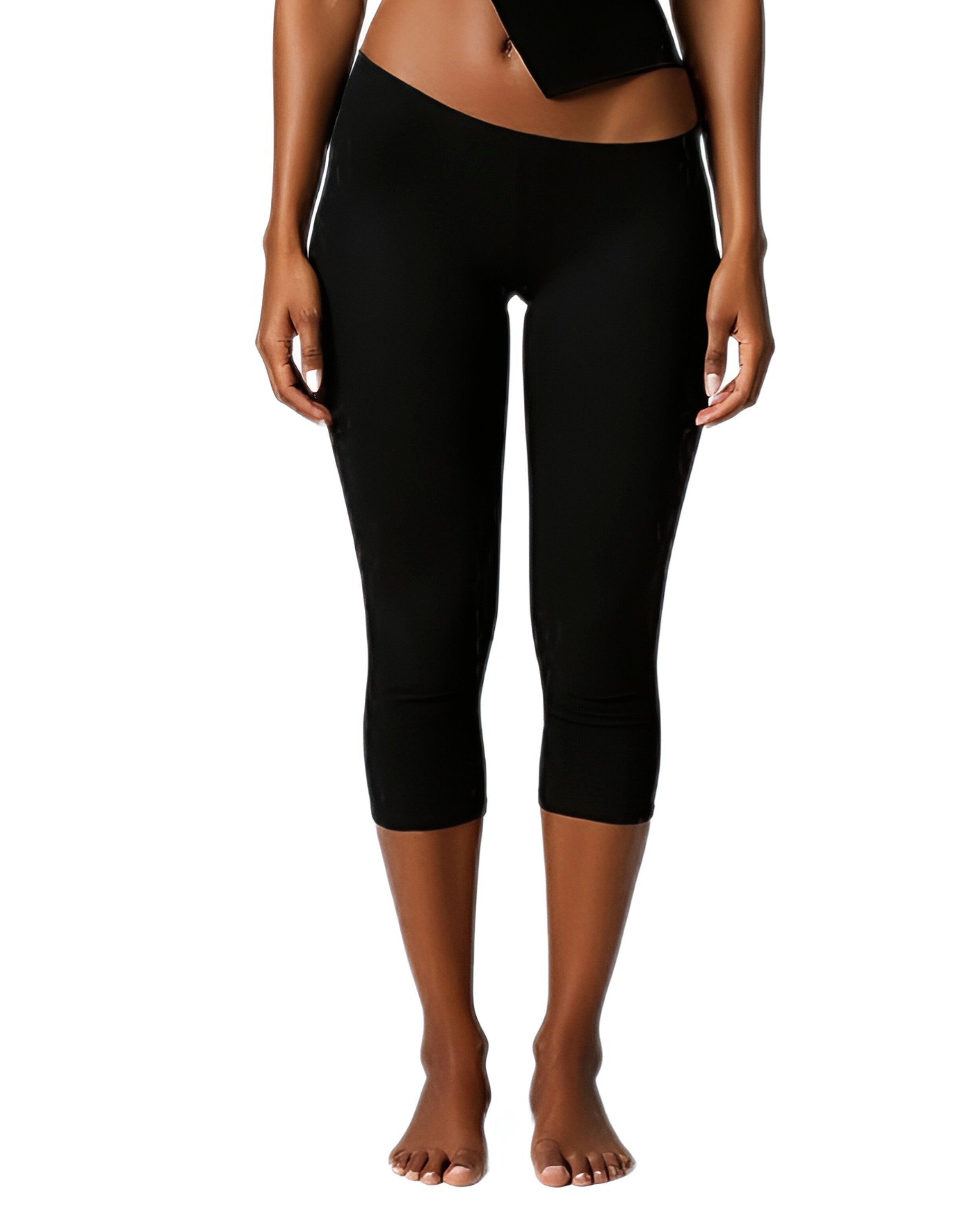 Hallo Slant top + Linl Slant Capri Shorts